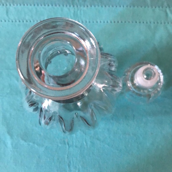 VINTAGE CLEAR PRESSED GLASS DECANTER - Picture 5 of 7